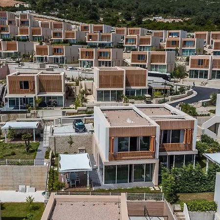 Atomium Twin Villas